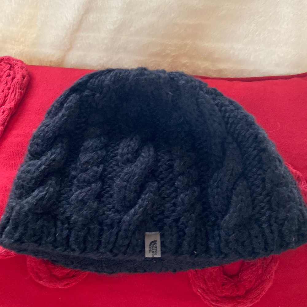 The North Face Black Fleece Lined Hat